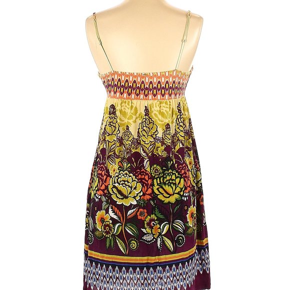 Pinkerton Sundress. Size Medium. Top has bra pads. - Picture 2 of 5